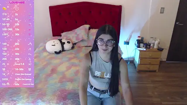Snapshot of Saray_honey04 chatting on 27, 9, 2025 Saray honey04 online show from 27, 9, 2025