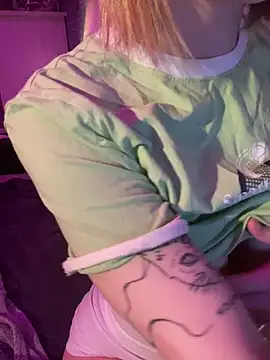 Snapshot of amorearte_m chatting on 6, 3, 2025 amorearte m online show from 6, 3, 2025