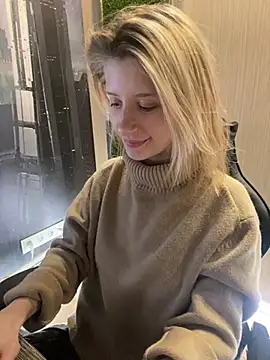 Snapshot of amorearte_m chatting on 11, 3, 2025 amorearte m online show from 11, 3, 2025