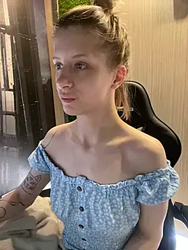 Snapshot of amorearte_m chatting on 14, 3, 2025 amorearte m online show from 14, 3, 2025