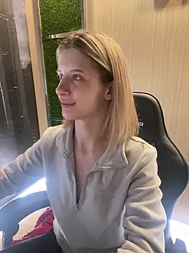 Snapshot of amorearte_m chatting on 18, 3, 2025 amorearte m online show from 18, 3, 2025