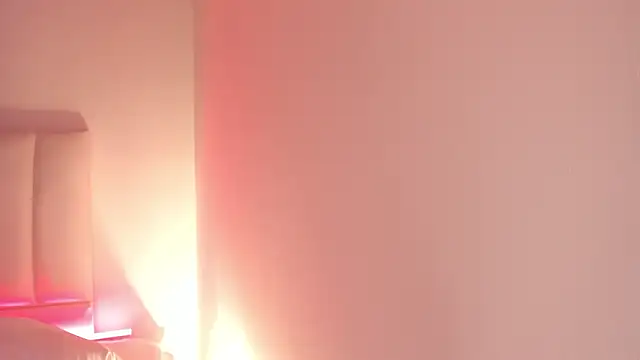 Snapshot of Hannahx__ chatting on 6, 3, 2026 Hannahx online show from 6, 3, 2026