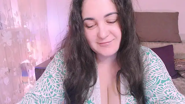 Snapshot of SoftLia chatting on 21, 2, 2025 SoftLia online show from 21, 2, 2025