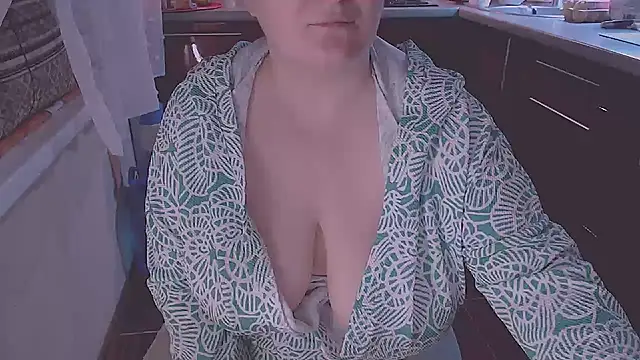 Snapshot of SoftLia chatting on 31, 5, 2026 SoftLia online show from 31, 5, 2026
