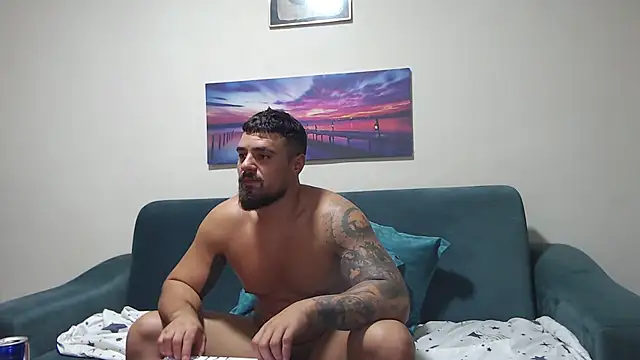 Tiberius hunk online show from 26, 9, 2025