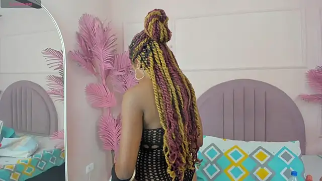 Hanaahquinn online show from 19, 3, 2025