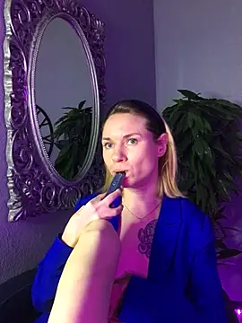 Snapshot of EmmaGallen chatting on 16, 3, 2025 EmmaGallen online show from 16, 3, 2025