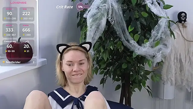 Snapshot of EmmaGallen chatting on 28, 10, 2025 EmmaGallen online show from 28, 10, 2025