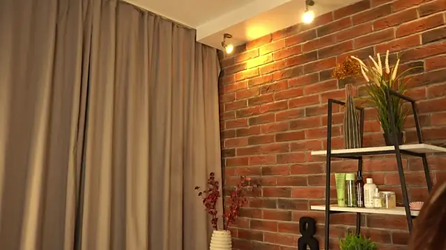 aiza mi online show from 1, 3, 2025