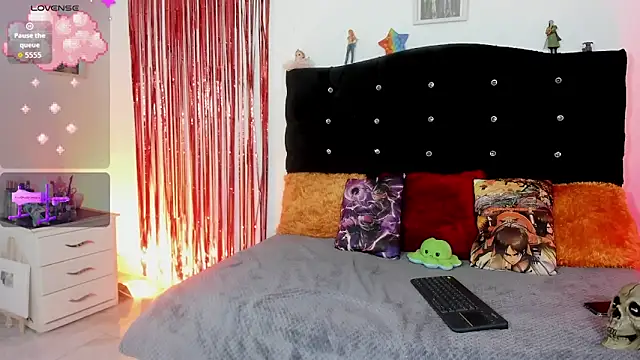 young jung online show from 9, 10, 2025