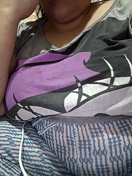 Snapshot of parejade225@xh chatting on 4, 3, 2025 parejade225xh online show from 4, 3, 2025