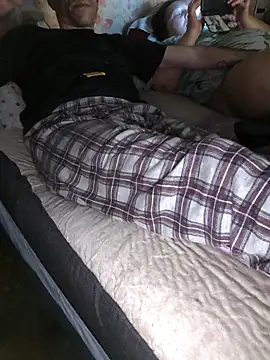 Snapshot of parejade225@xh chatting on 15, 11, 2025 parejade225xh online show from 15, 11, 2025