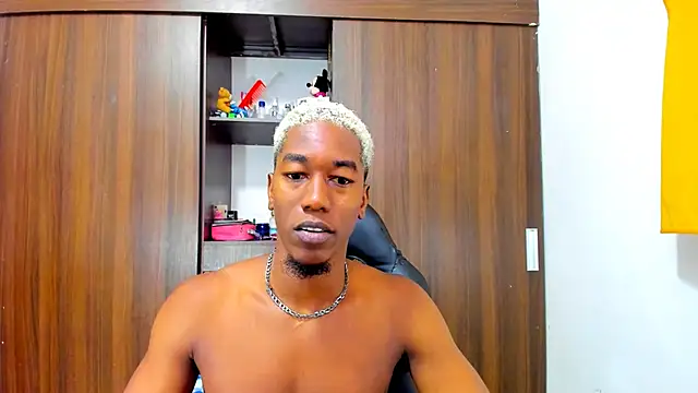 Dreamastercum  online show from 13, 10, 2025