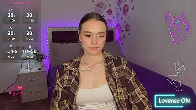Snapshot of EmelyMason chatting on 3, 5, 2026 EmelyMason online show from 3, 5, 2026