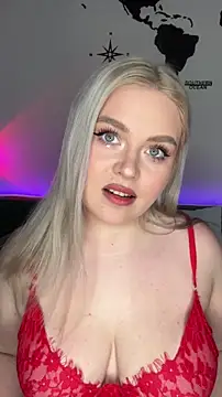 Snapshot of April_Vancee chatting on 12, 10, 2025 April Vancee online show from 12, 10, 2025