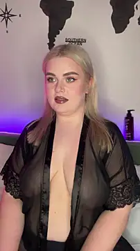 Snapshot of April_Vancee chatting on 18, 10, 2025 April Vancee online show from 18, 10, 2025