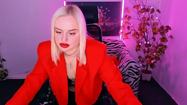 Miss Alice Silver online show from 7, 11, 2025