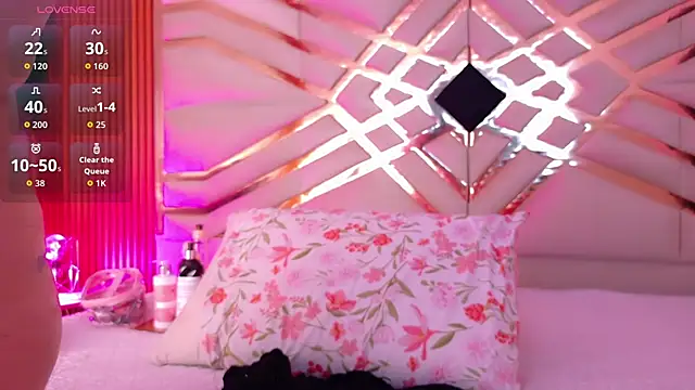 playfulcurvy online show from 2, 10, 2025