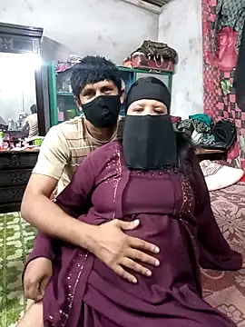Snapshot of Pakhi_Couple_69 chatting on 25, 9, 2025 Pakhi Couple 69 online show from 25, 9, 2025