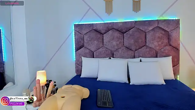 aurora collinss  online show from 11, 9, 2025