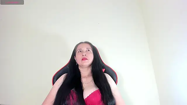 hot-nikol online show from 28, 10, 2025