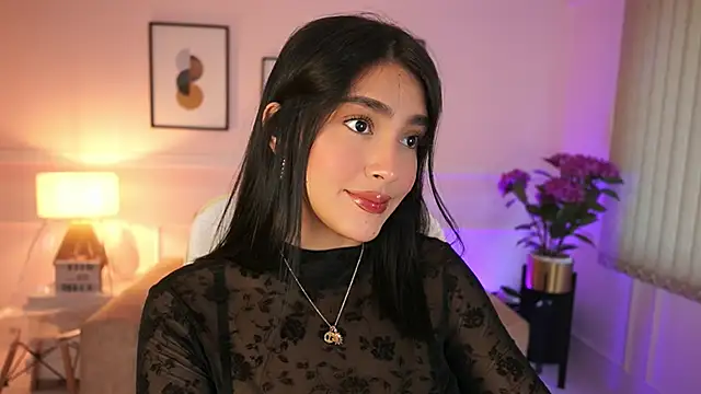 Snapshot of JulesBenett chatting on 22, 10, 2025 JulesBenett online show from 22, 10, 2025