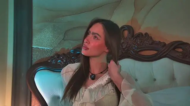 Amanda River online show from 18, 4, 2026