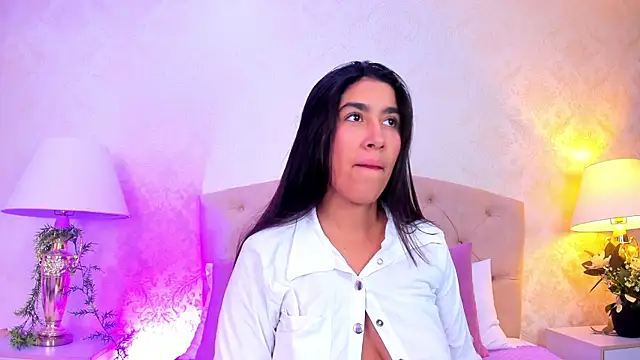 Snapshot of Mia_Montess chatting on 12, 5, 2026 Mia Montess online show from 12, 5, 2026
