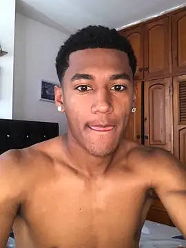 Snapshot of LexiAndDeker chatting on 11, 11, 2025 LexiAndDeker online show from 11, 11, 2025