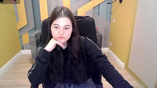 ElinaMils online show from 7, 3, 2025