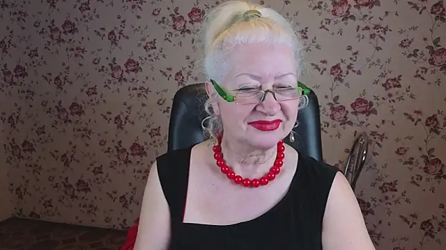 Maya Mayflower online show from 2, 12, 2025