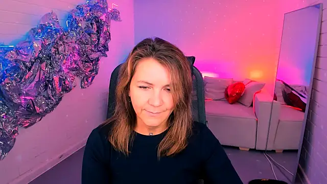 NicoleHitman online show from 13, 10, 2025