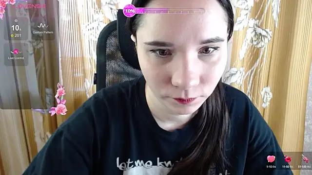 Snapshot of KateForLove chatting on 8, 10, 2025 KateForLove online show from 8, 10, 2025