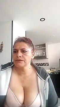 BiancaSteel online show from 7, 11, 2025