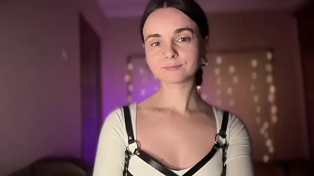 lanaloulou online show from 11, 9, 2025