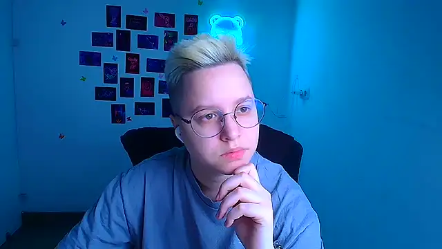 Bella Swannn online show from 20, 3, 2026