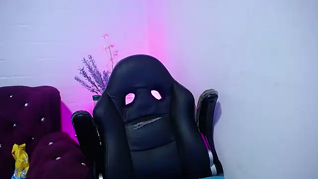 Ayliinn  online show from 21, 9, 2025