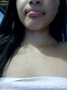 Snapshot of Valen_Person chatting on 27, 10, 2025 Valen Person online show from 27, 10, 2025