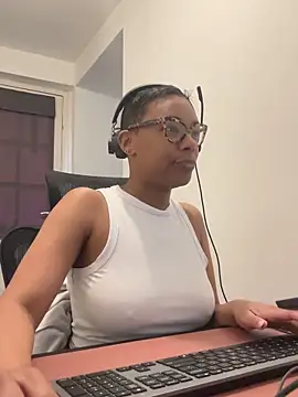 Melia Rayne online show from 9, 4, 2026