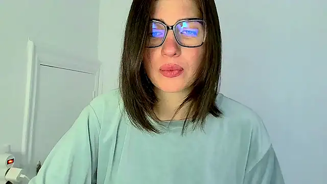 neferutt online show from 7, 11, 2025