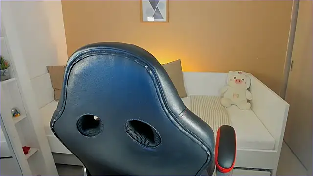 ValentinaMilann online show from 5, 2, 2026