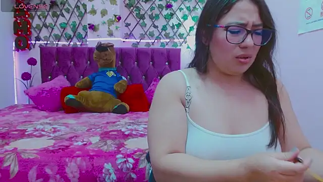 Snapshot of Anny__cute chatting on 21, 9, 2025 Anny  cute online show from 21, 9, 2025