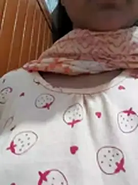 sexy-trisha1 online show from 6, 11, 2025