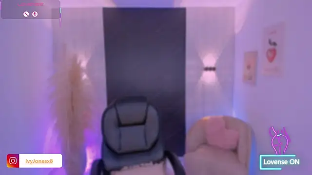 IvyJonesX online show from 9, 6, 2026