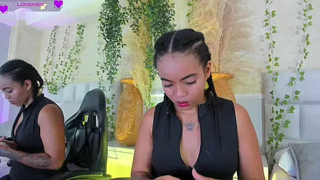 SarahLynn7 online show from 13, 6, 2026