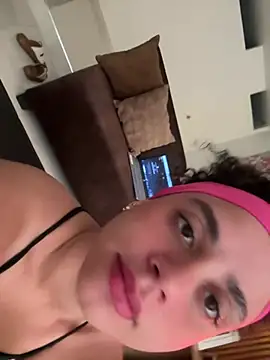 KittyTwerk 2 online show from 5, 3, 2025