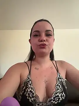 Snapshot of Biana_Fernan chatting on 13, 6, 2026 Biana Fernan online show from 13, 6, 2026