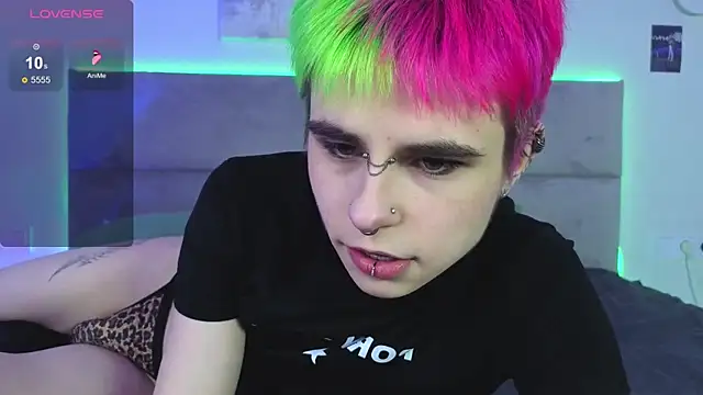 Snapshot of Alex_Vallley chatting on 18, 10, 2025 Alex Vallley online show from 18, 10, 2025