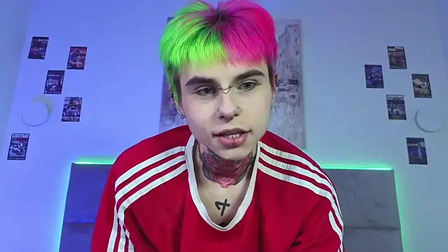 Snapshot of Alex_Vallley chatting on 19, 10, 2025 Alex Vallley online show from 19, 10, 2025