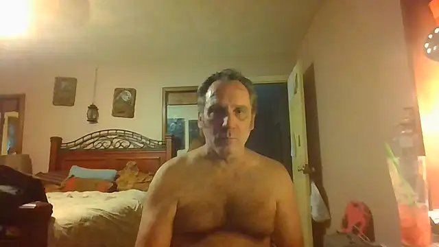 Snapshot of HunkofRock chatting on 4, 6, 2026 HunkofRock online show from 4, 6, 2026